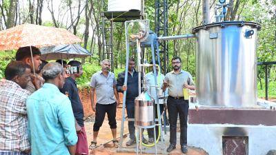 Ernakulam KVK commissions lemongrass distillation unit