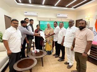 FCV tobacco farmers meet Finance Minister, seek review of tax hike citing risk to livelihoods and legal trade