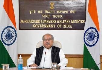govt-to-give-8-20-lakh-hybrid-seed-mini-kits-free-to-farmers-in-343-districts-of-15-states-english.jpeg