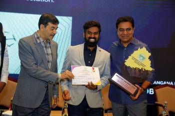 marut-drones-wins-bronze-at-telangana-state-industry-awards-2022-as-the-best-start-up-company-english.jpeg