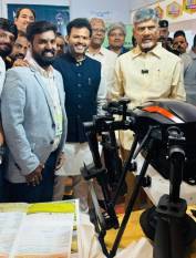 marut-unveils-indias-first-dgca-certified-agricultural-drone-inaugurated-at-amravati-drone-summit-english.jpeg